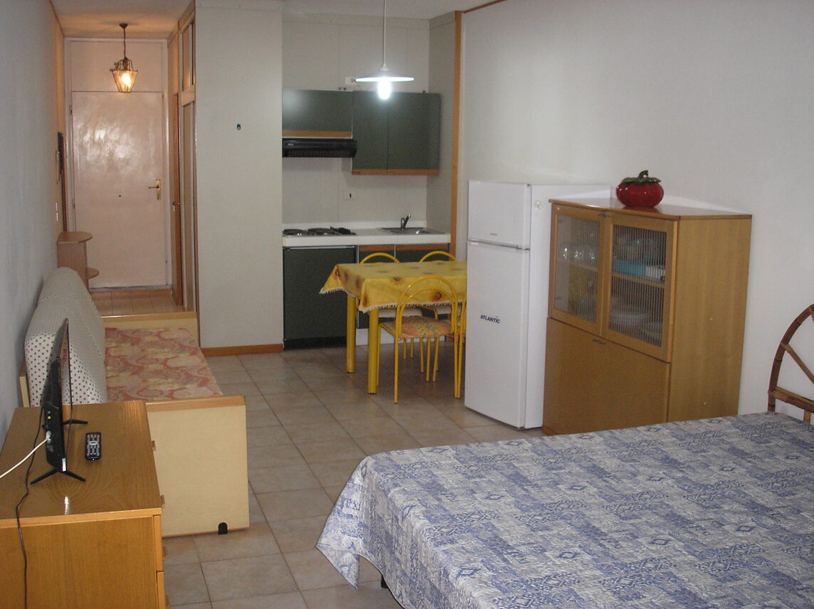 Monolocale in vendita a Marina di Bibbona con piscina